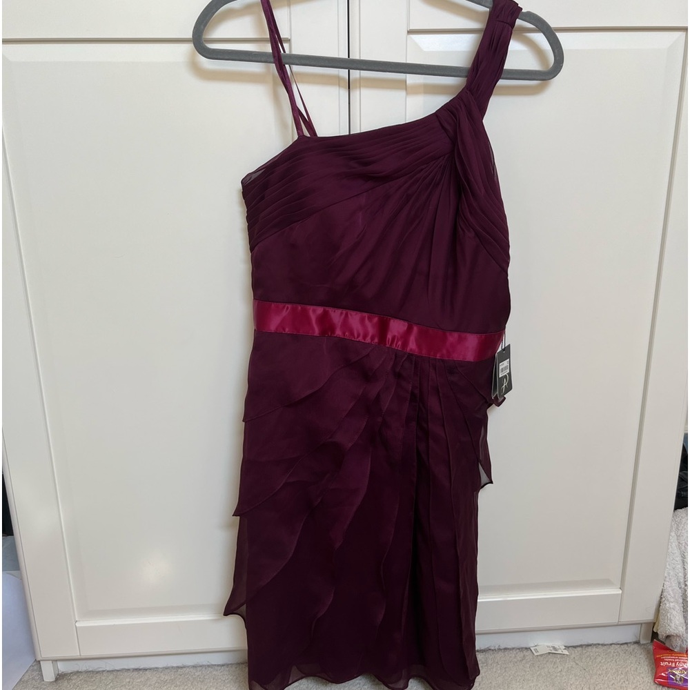 NWT Adrianna Papell wedding guest dress.